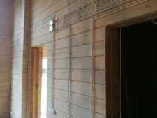 На фото пример работ: Наружная проводка в деревянном доме, рис. 1