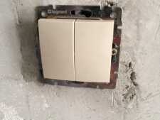 На фото пример работ: Установка внутренних выключателей, рис. 1